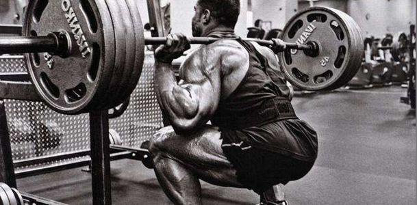 力量訓(xùn)練的7大經(jīng)典動作