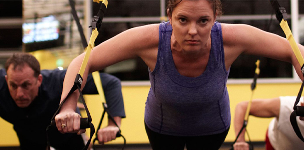 TRX八個(gè)經(jīng)典訓(xùn)練動作練到全身